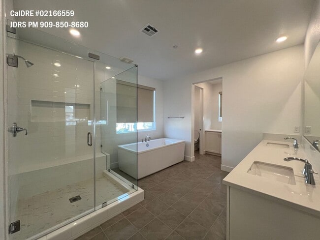 Building Photo - Hacienda Heights 4 Bedroom Home