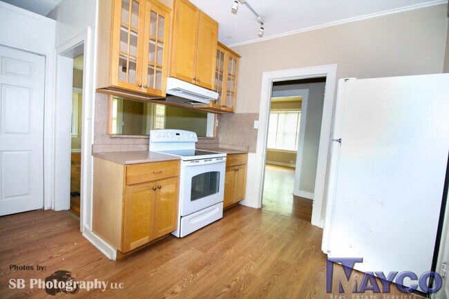 Building Photo - 355-357 Boulevard