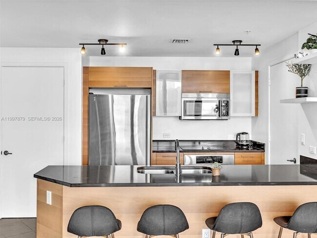 Building Photo - 3301 NE 1st Ave