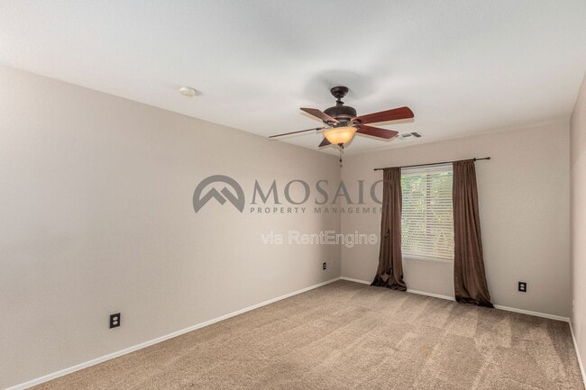Building Photo - 2737 E La Costa Dr