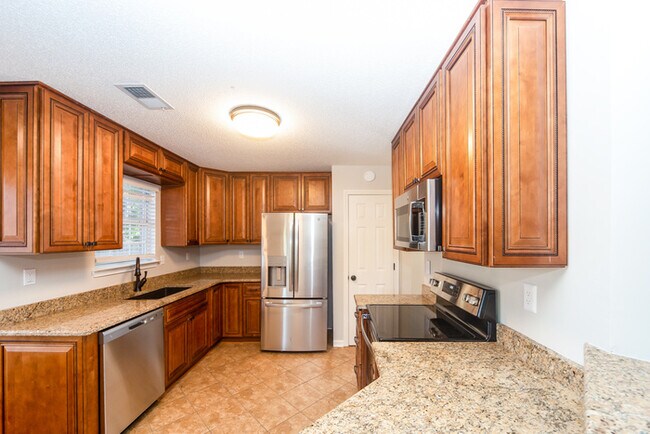 Building Photo - 1003 Coolidge Cove