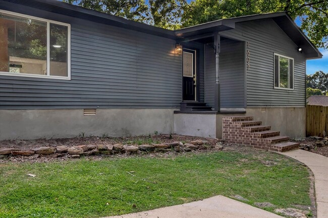 Building Photo - 4BR/3BA Updated Home – Quiet Cove + Fenced Yard!