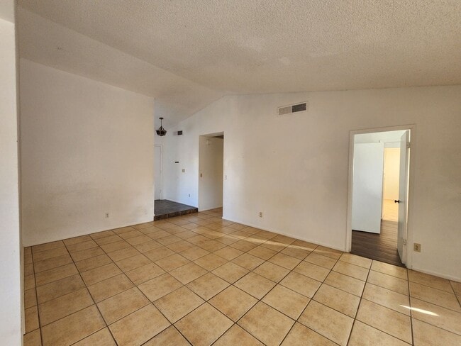 Building Photo - Affordable Single-Story Home