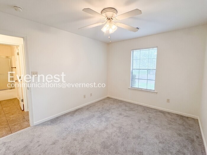 Building Photo - 10800 Frenchmen Loop