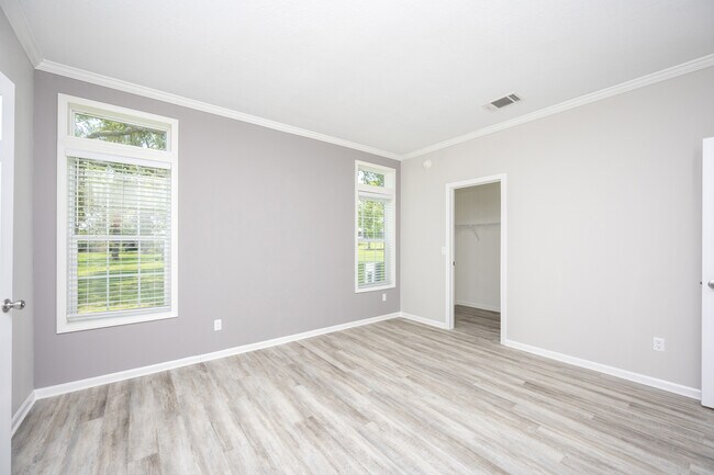 Building Photo - 1618 Killarney Ct