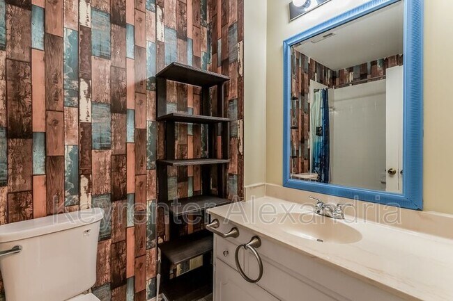 Building Photo - 8239 Dr Craik Ct