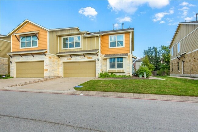 Building Photo - 1620 Bryant Dr