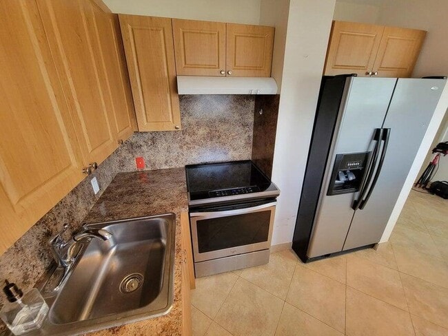 Building Photo - 337 Mansfield I