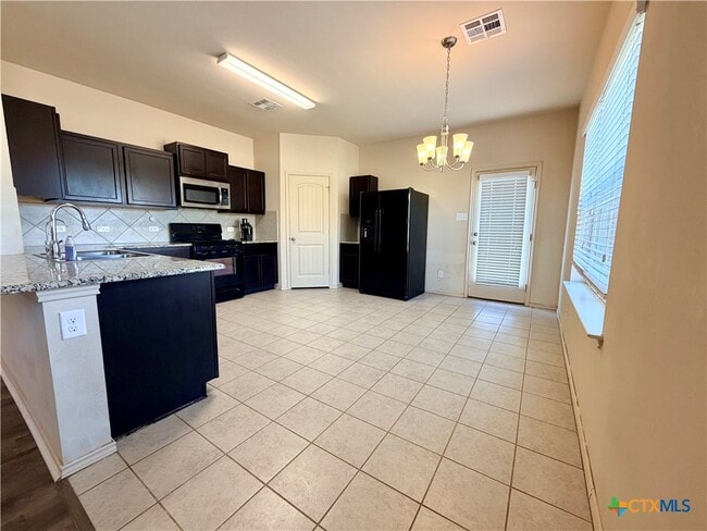 Building Photo - 104 Blair Ct