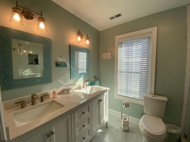 Building Photo - 118 N New Haven Ave