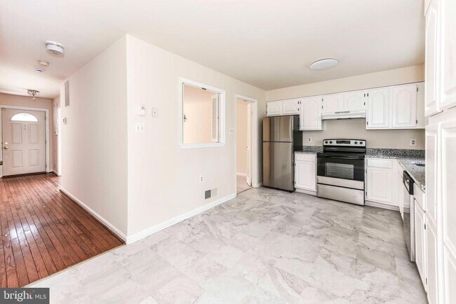 Building Photo - 3808 Ogilvie Ct