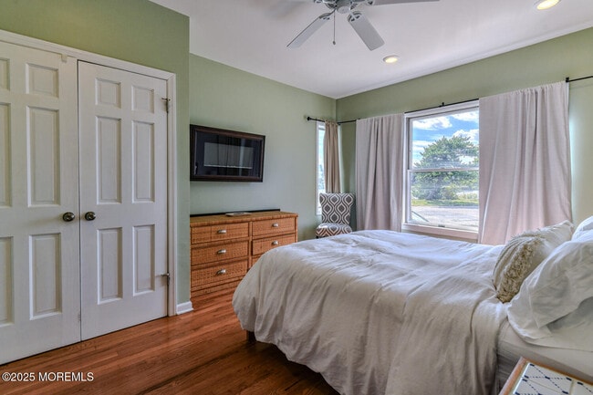 Building Photo - 113 Central Ave