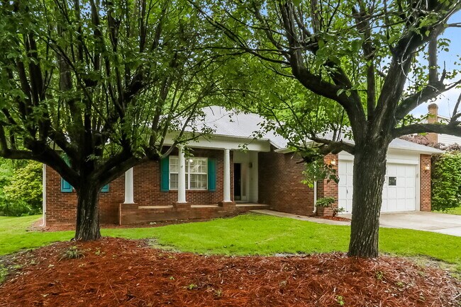 Building Photo - 1506 Newfound Hollow Dr