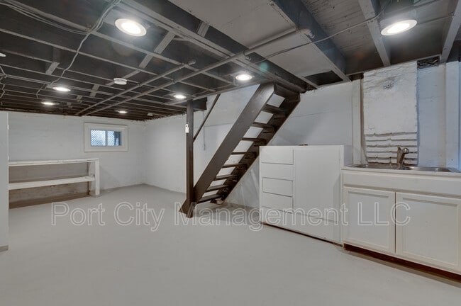Building Photo - 602 Harding Pl