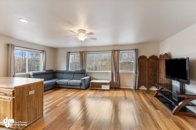 Building Photo - 4051 E Birch View Dr