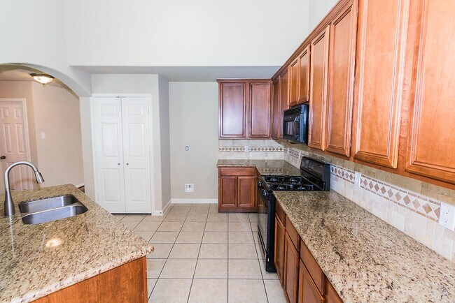 Building Photo - 5131 Birch Manor Ln