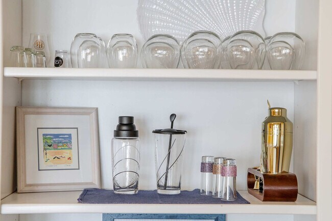 Building Photo - 640 S Columbia St