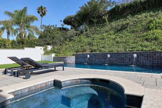 Building Photo - 2739 Argonauta St