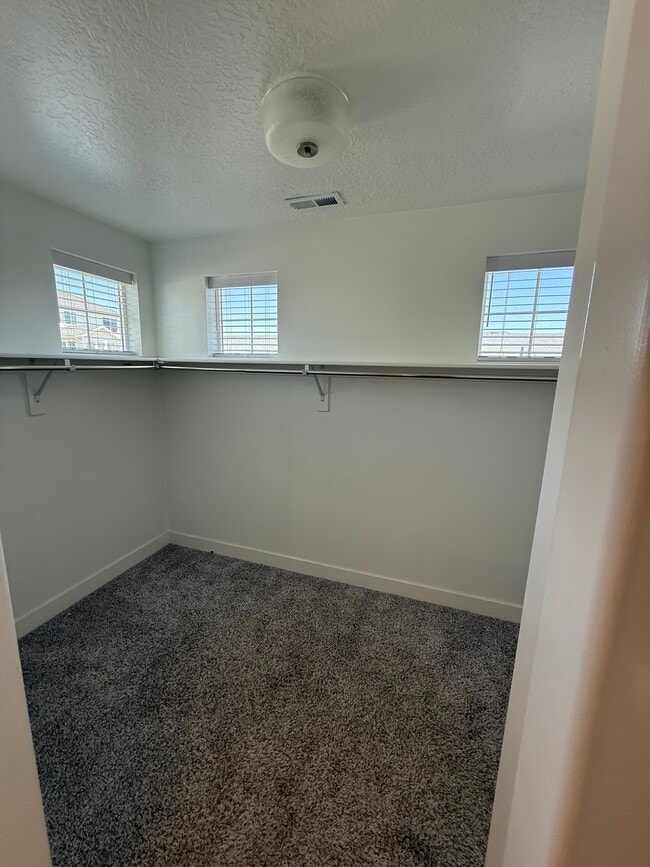 Building Photo - 6086 W Esker Terrace Ln