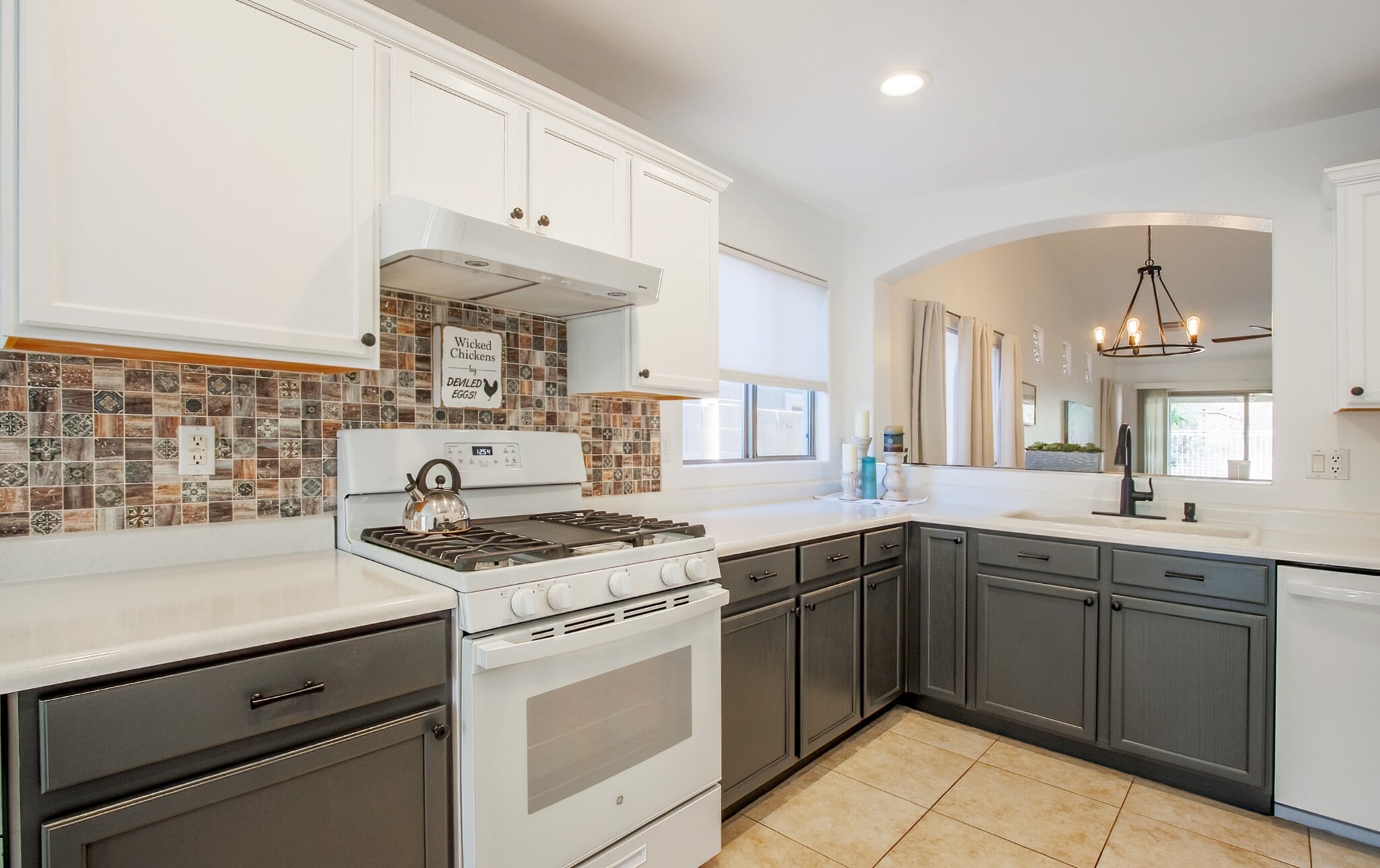 Gas stove - 4746 E Woburn Ln