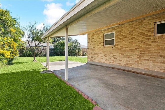 Building Photo - 2809 N Turnbull Dr