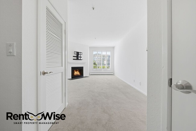 Building Photo - 2060 Sutter St