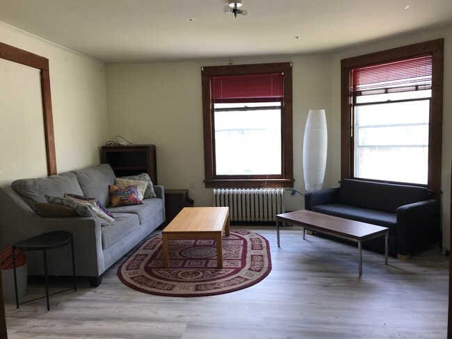 Building Photo - 111 Harvard Pl