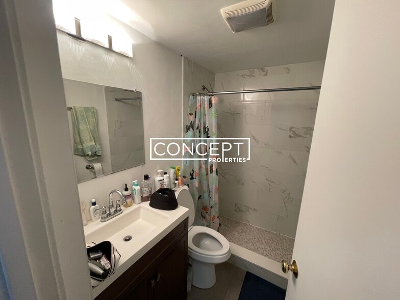 Building Photo - 776 Columbus Ave