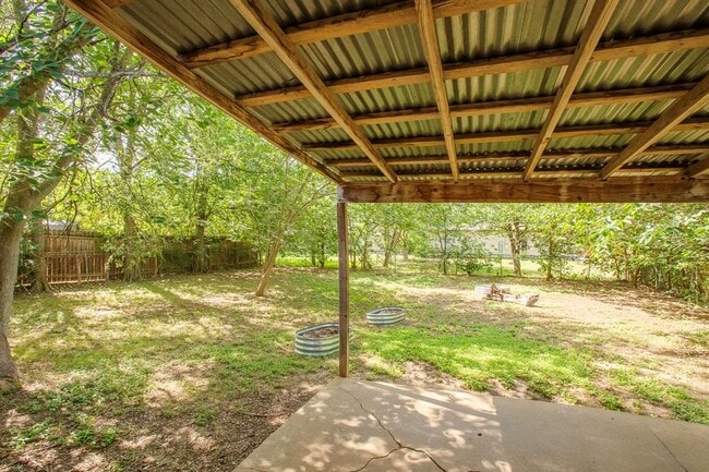 Building Photo - 4807 Sylvandale Dr