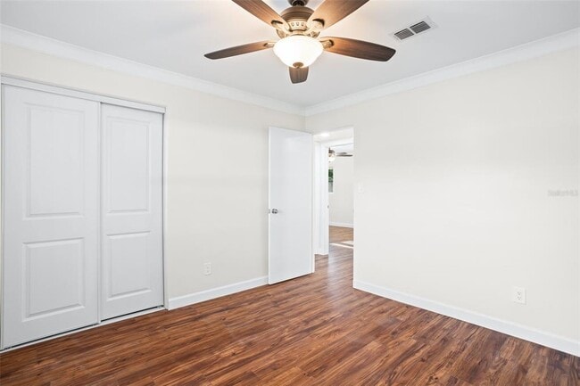 Building Photo - 516 Baxter St