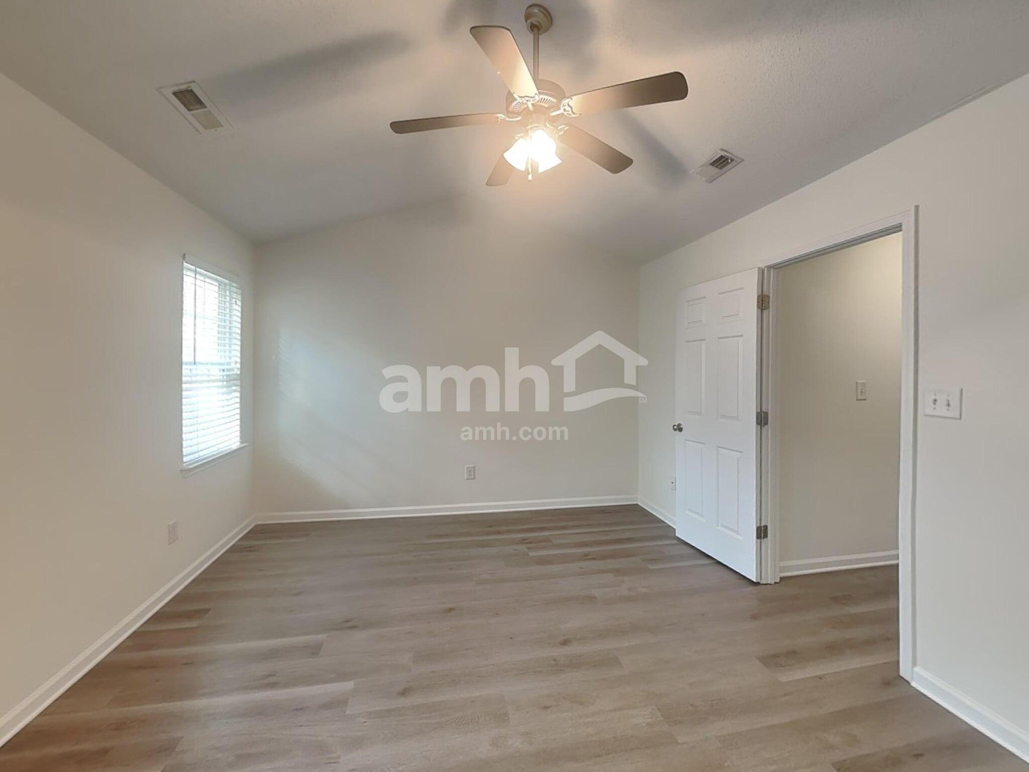 Building Photo - 3840 Pine Barren Ln
