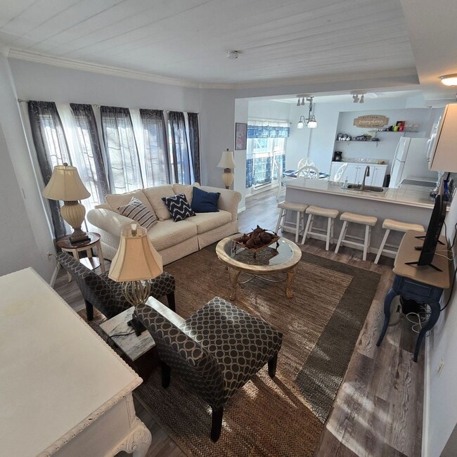 Building Photo - 1304 Worden Ave