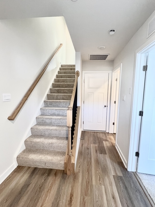 Building Photo - 529 Cooper St