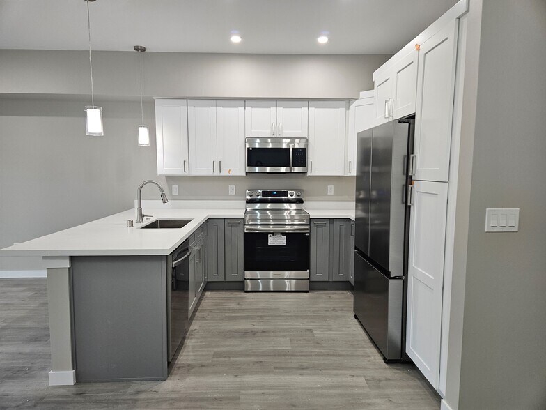 Building Photo - 11122 Vickery Ave E