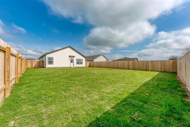 Building Photo - 526 Thunderstorm Ave