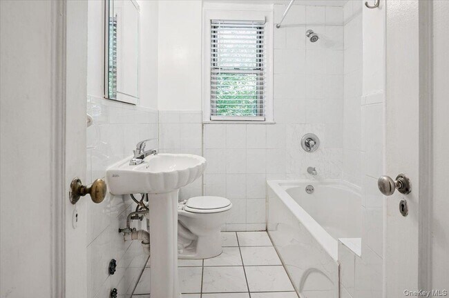 Building Photo - 3 Campus Pl