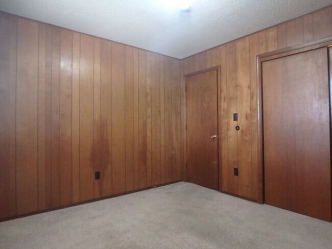 Building Photo - 3417 Bonny Linn Dr