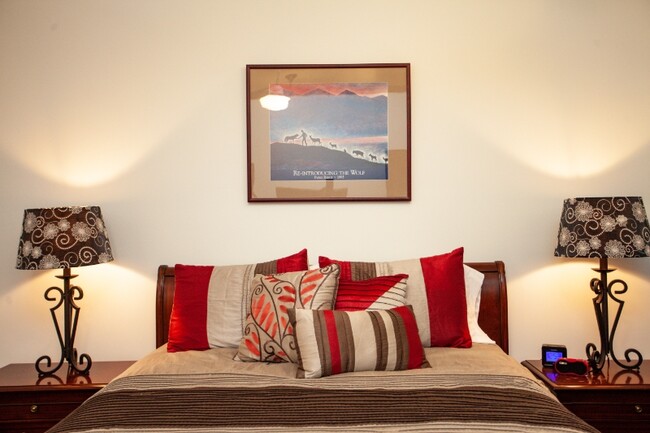 Building Photo - 119 S Main St