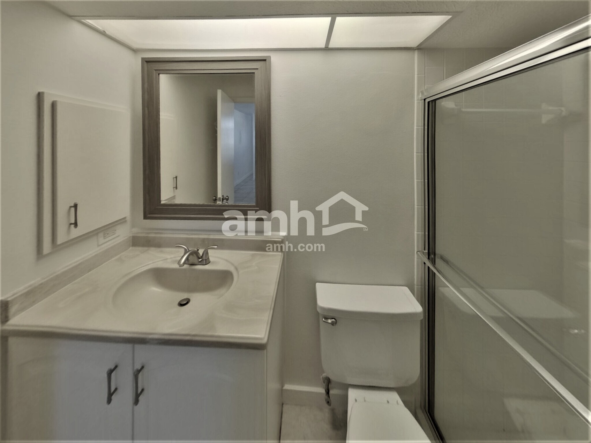 Building Photo - 6707 64th Ln E