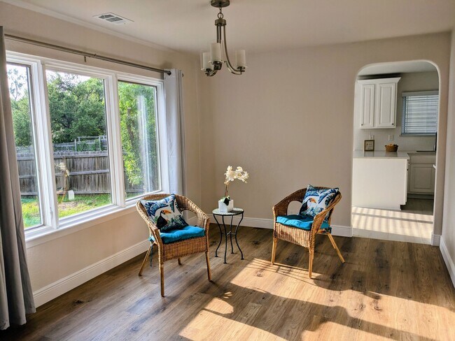 Building Photo - 6815 Bayridge Ter