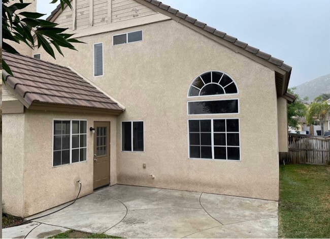 Building Photo - 30133 Loretta Ave