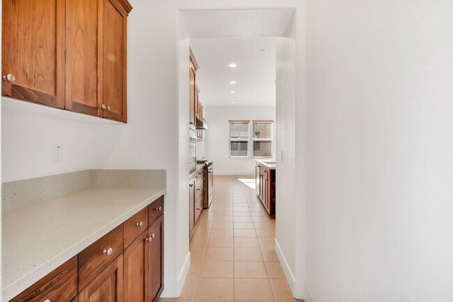 Building Photo - 1433 Freeman Ln