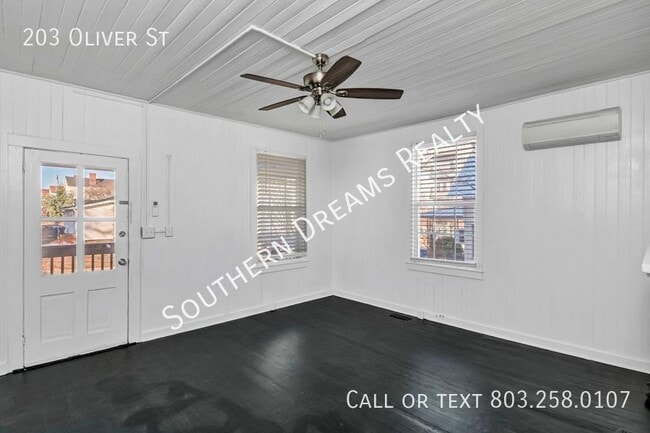 Building Photo - 203 Oliver St