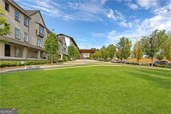 Building Photo - 255 High St