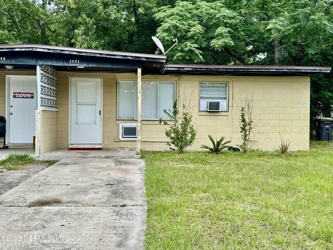 Primary Photo - 1851 Doyon Ct