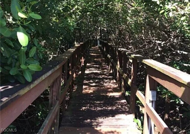 Building Photo - 5713 Foxlake Dr