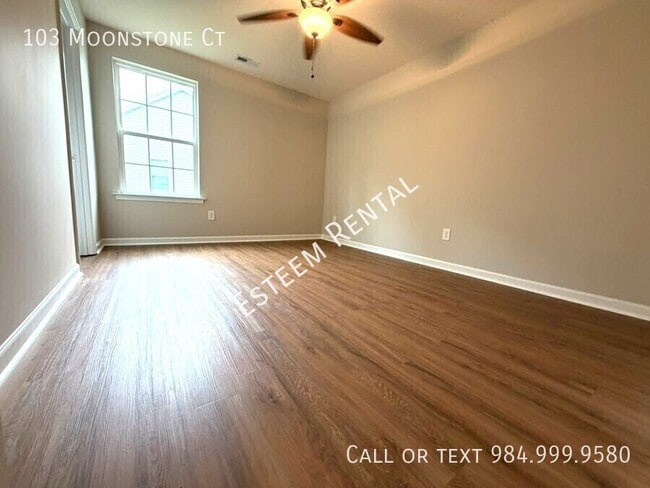 Building Photo - 103 Moonstone Ct