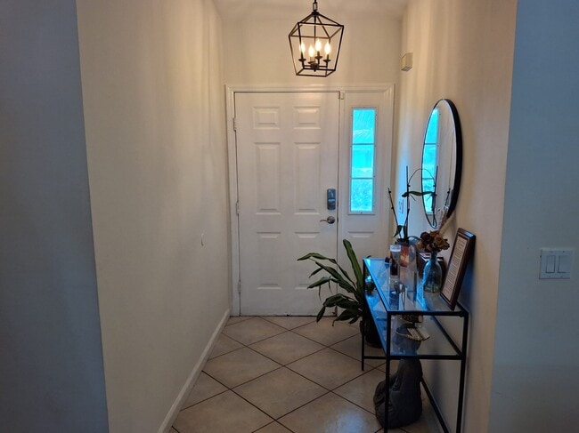 Building Photo - 385 Toledo St