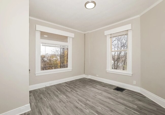 Building Photo - 4028 Vinceton St