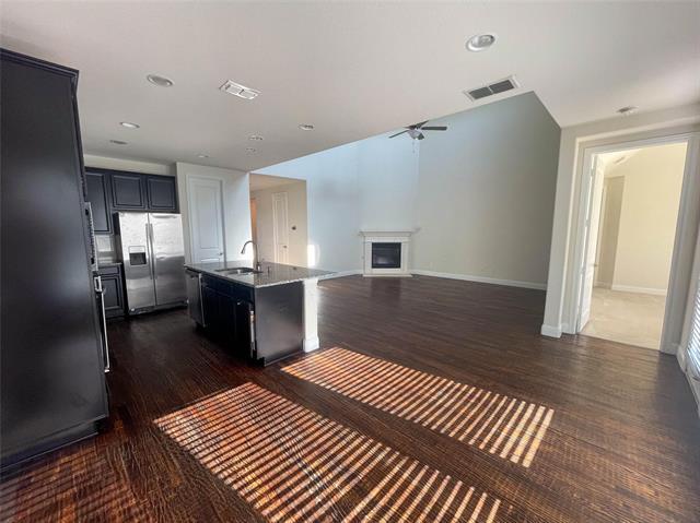 Building Photo - 723 Callaway Dr